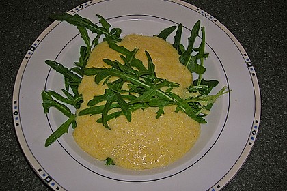 Cremige Polenta mit Zitrone und Rucola 2
