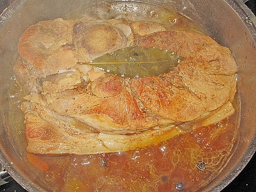 Geschmorter Schweinebraten mit Klößen (Rezept mit Bild) | Chefkoch.de