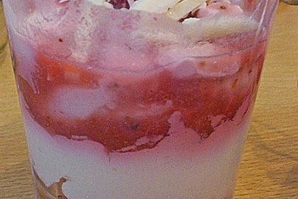 Spaghetti-Eis Dessert 84