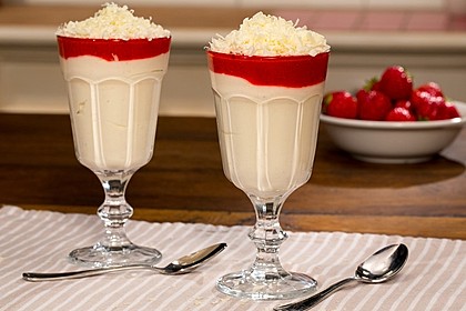 Spaghetti-Eis Dessert 2
