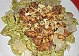 Farfalle mit Mandelhuhn an feiner Safranso&szlig;e