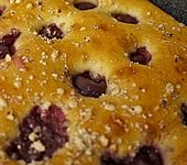 Buttermilchkuchen mit Obst (Bild)