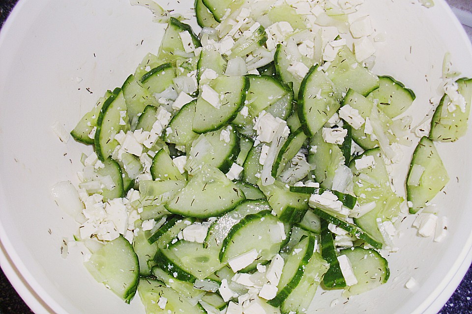 Gurken - Feta - Salat (Rezept mit Bild) von lobloch4 | Chefkoch.de
