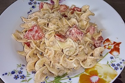 Nudeln mit marinierten Cherrytomaten und Frischkäse 21