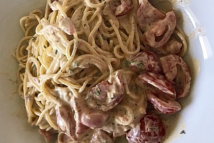 Nudeln mit marinierten Cherrytomaten und Frischkäse 33