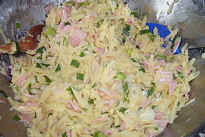 Riefkoken mit Kochschinken und Lauzwiebeln 1