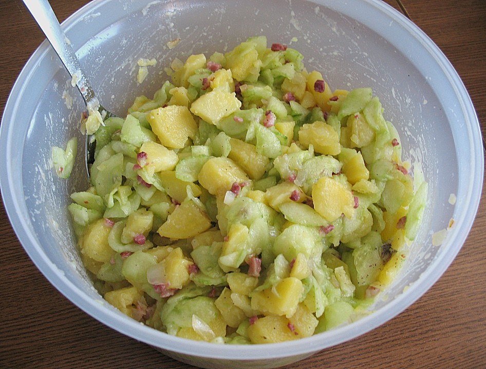 Warmer kartoffelsalat mit gurke und speck Rezepte | Chefkoch.de