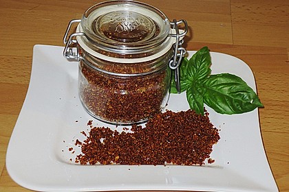 Trockenes Tomaten - Pesto 5