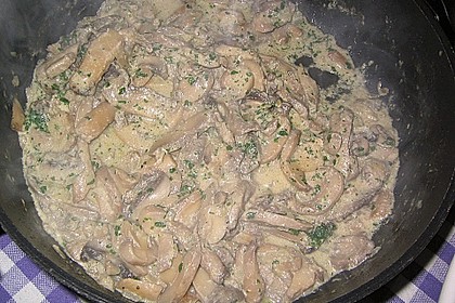 Bandnudeln mit Champignon - Sahne - Sauce 1