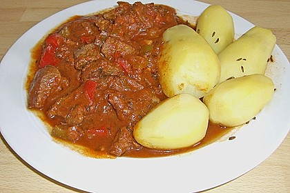 Saftiges Paprikagulasch