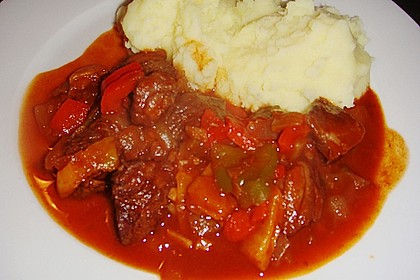 Saftiges Paprikagulasch 4
