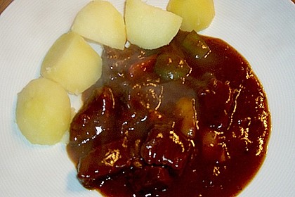 Saftiges Paprikagulasch 9