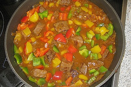 Saftiges Paprikagulasch 22