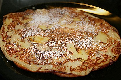 Fluffige Pfannkuchen mit Obst 3