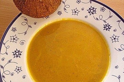 Möhrensuppe mit Kokos, Ingwer und Curry 10