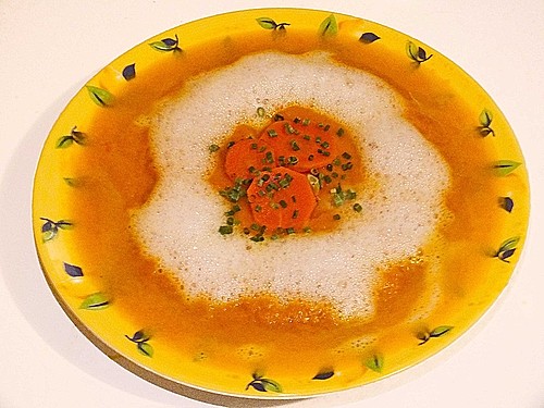 Möhrensuppe mit Kokos, Ingwer und Curry (Rezept mit Bild) | Chefkoch.de