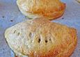 S&uuml;&szlig;e Teigtaschen mit Nuss - Marzipan - F&uuml;llung