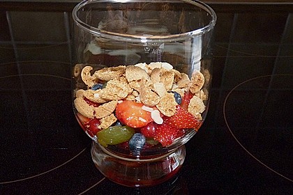 Erfrischendes Beeren - Sommerdessert 5