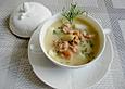 Spargelcremesuppe mit Krabben