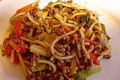 Chinesische Nudelpfanne mit Hackfleisch 17