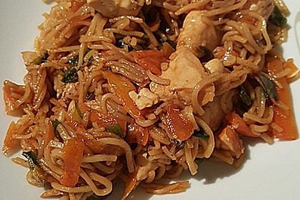 Chinesische Nudelpfanne mit Hackfleisch 13