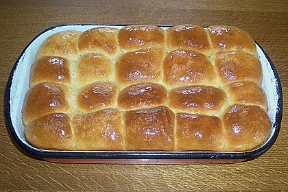 Buchteln mit Marmeladenfüllung 10