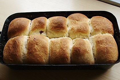 Buchteln mit Marmeladenfüllung 29