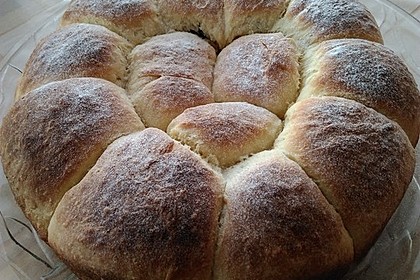 Buchteln mit Marmeladenfüllung 23