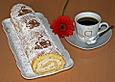 Biskuitrolle mit Kaffeecreme