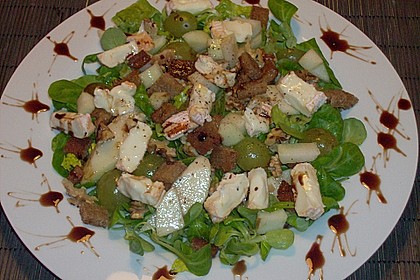 Herbstsalat mit N&uuml;ssen, K&auml;se und Birnen 3
