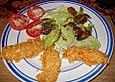 Knusperschnitzel mit Salat