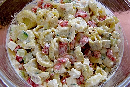 Tortellinisalat mit Feta - K&auml;se 1