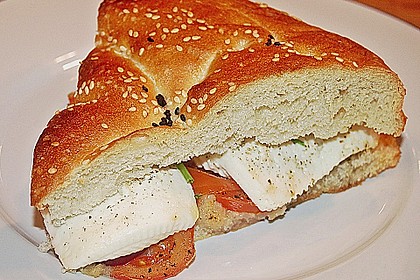 Fladenbrot mit Tomaten und Feta - K&auml;se gef&uuml;llt 10