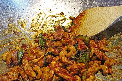Gebratenes H&uuml;hnchen mit roter Currypaste & Cashewn&uuml;ssen 8