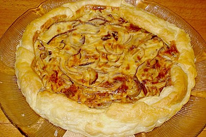 Brillas Zwiebelkuchen mit Käse 15
