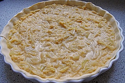 Brillas Zwiebelkuchen mit Käse 25