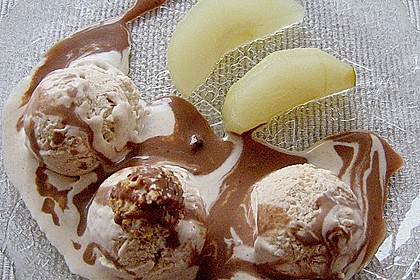 Zimteis mit Birnen und Lebkuchensauce 5