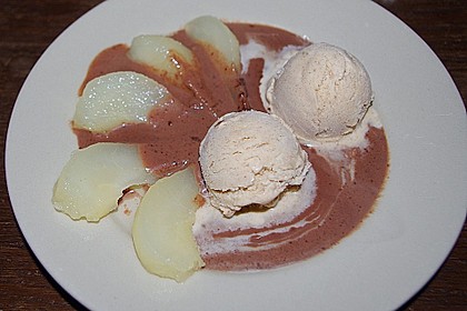 Zimteis mit Birnen und Lebkuchensauce 4