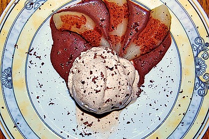 Zimteis mit Birnen und Lebkuchensauce 3