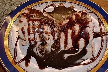 Zimteis mit Birnen und Lebkuchensauce 17