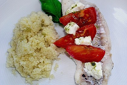 Gefangener Fisch im Backpapier 4