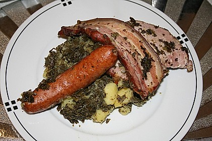 Gr&uuml;nkohl mit Kasseler, Mettw&uuml;rstchen und Kartoffeln 4