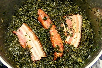 Gr&uuml;nkohl mit Kasseler, Mettw&uuml;rstchen und Kartoffeln 8
