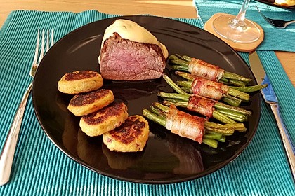 Chateaubriand mit Speckbohnen, Macaire - Kartoffeln und Sauce Béarnaise 1