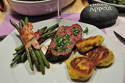 Chateaubriand mit Speckbohnen, Macaire - Kartoffeln und Sauce Béarnaise 3