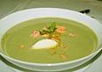 Erbsens&uuml;ppchen mit Lachs
