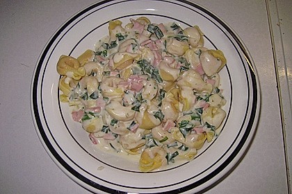 Tortellini in Schinken - K&auml;se - Sahne - So&szlig;e 1