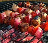 Bratwurst - Gem&uuml;se - Spie&szlig;e (Bild)