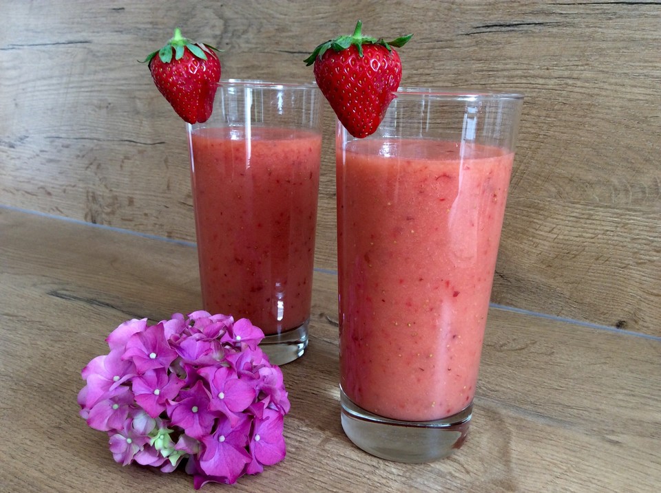 Erdbeer - Banane - Apfel - Smoothie (Rezept mit Bild) | Chefkoch.de
