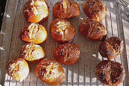 Schw&auml;bische Laugenbr&ouml;tchen 23